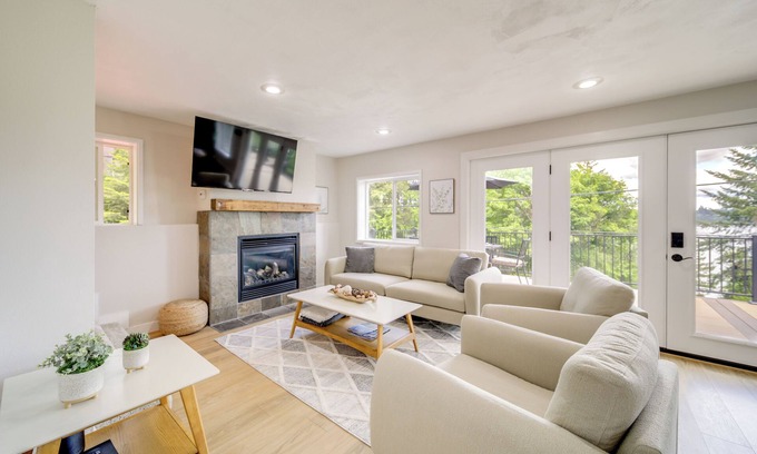 Hayden View Estates House | Tree-Lined Hayden Home w/Hot Tub & Lake Views!