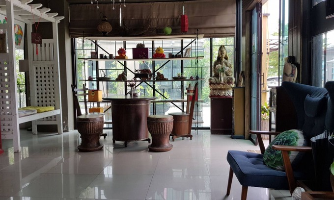 Tha Sala Hotel | Budget-Friendly Stay at Tree Retro with Pool Access