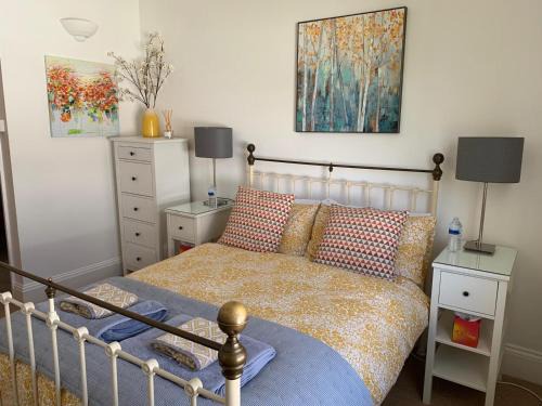 Royal Tunbridge Wells Apartment | Family-Friendly Tree Tops Apartment in Tunbridge Wells