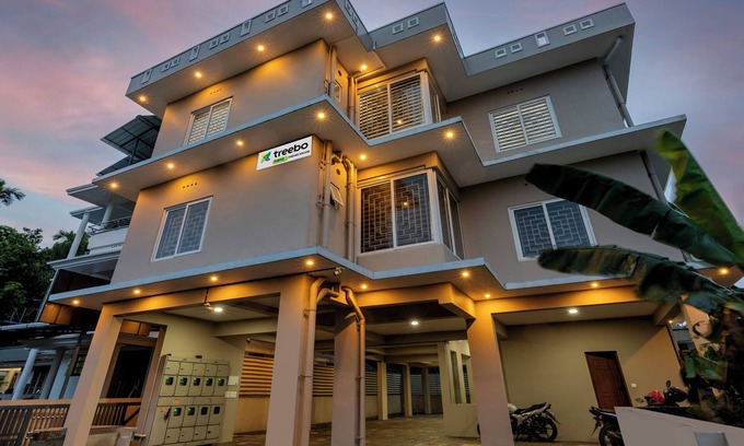 Alwaye Hotel | Guest Rated 8/10 at Treebo Trend Dreams Arcade Cochin