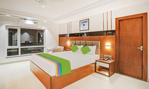 Chikkajala Hotel | Family-Friendly Stay at Treebo Emora Grand with Dining