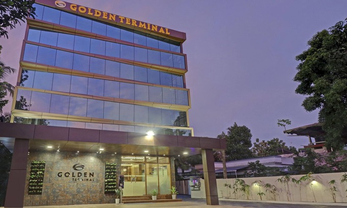 Nedumbassery Hotel | Discover Treebo Golden Terminal Near Kochi Airport