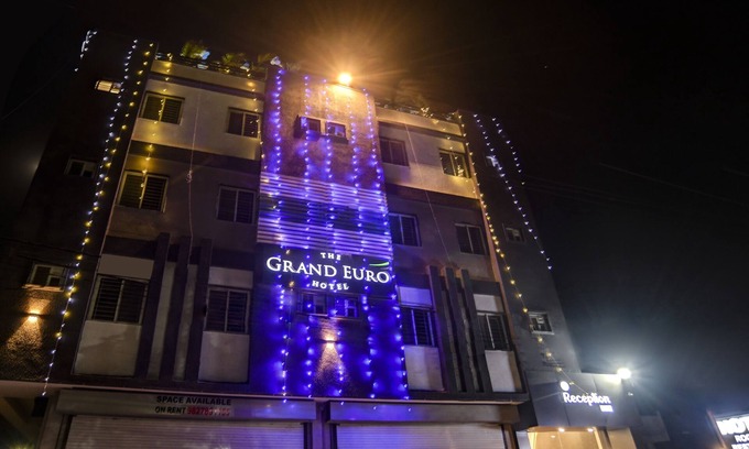 Indore Hotel | Discover Treebo Grand Euro: Family-Friendly Comfort Awaiting