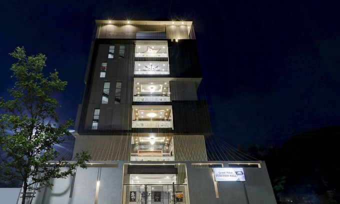 Visakhapatnam Hotel | Budget-Friendly Treebo Grand Milan with Family Amenities