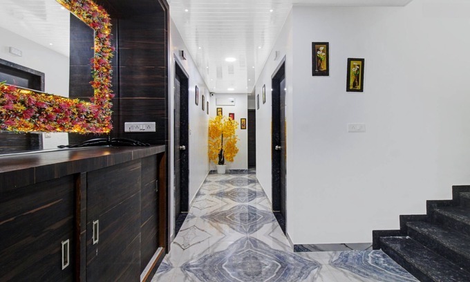 Nagpur Hotel | Discover Treebo Trend RK Inn: Family-Friendly Stay Awaits