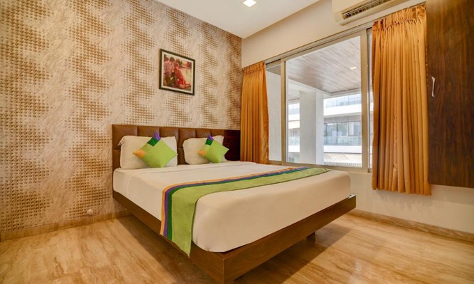 Baner Hotel | Cozy Treebo Kuval Inn with Restaurant and Breakfast Included