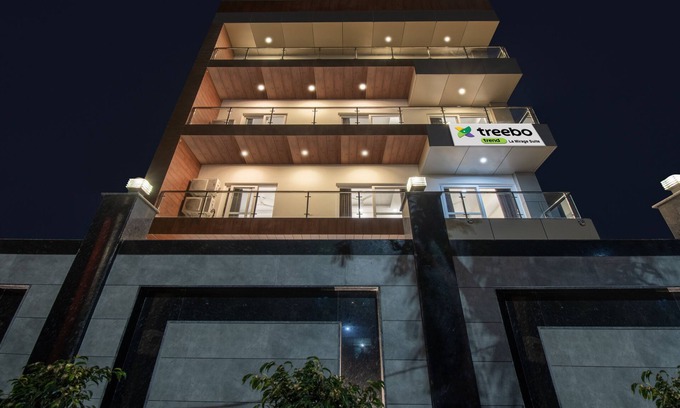 Sector 70 Hotel | Cozy Treebo La Mirage Suite: Family-Friendly Getaway