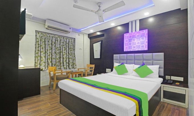Bhowanipore Hotel | Comfortable Stays at Treebo Mangalam – Guest Rated 7.7