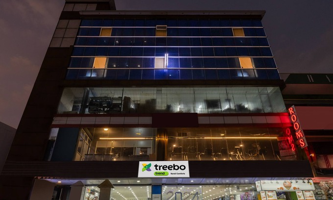 Bengaluru Hotel | Discover Treebo Nandi Comforts: Family-Friendly Stay