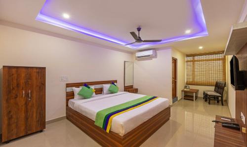 Bengaluru Hotel | Budget-Friendly Stay at Treebo Nandi Comforts, Peenya