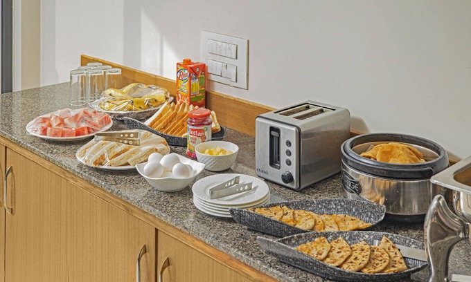 Noida Hotel | Budget-Friendly Stay at Treebo Noida Grand with Free Breakfast