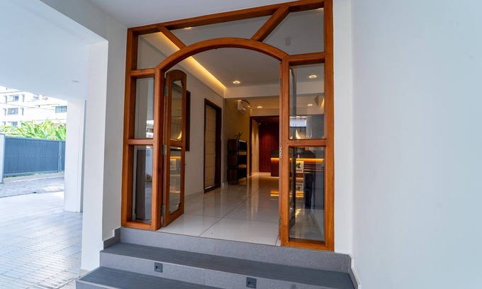 Kochi House | Guest Rated: Treebo Petals Suites with Family-Friendly Perks
