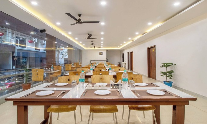 Allahabad Hotel | Treebo Prayag Palace