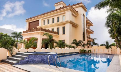 Pushkar Hotel | Discover Treebo Premium Royal Amar with Mountain Views