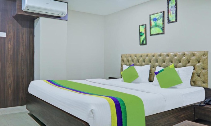 Ranchi Hotel | Comfortable Stay at Treebo Raj Inn Lalpur with Breakfast
