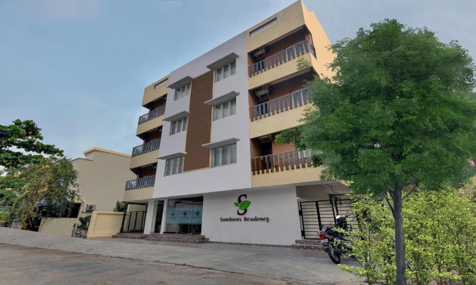 Thoraipakkam Hotel | Comfortable Stay at Treebo Samhaar Residency Thoraipakkam