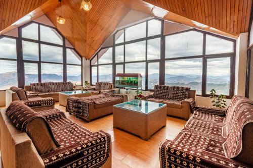 Fagu Hotel | Mountain View Getaway at Treebo Snow View Resort Kufri