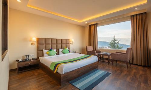 Kumharsain Hotel | Inviting Treebo The Northern Retreat Resort with Mountain Views