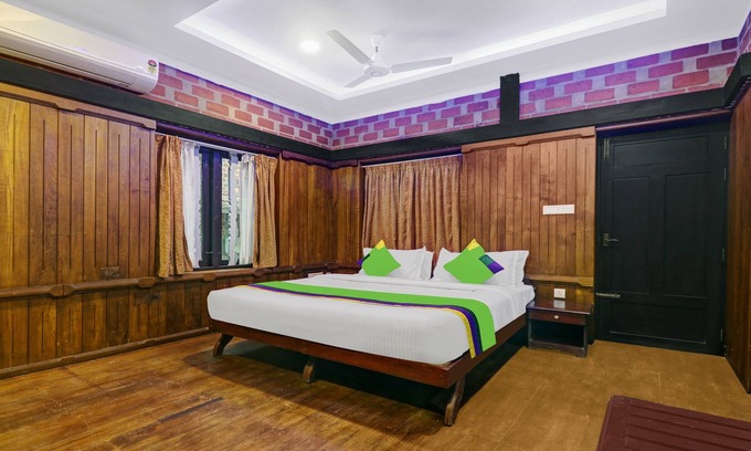 Chowara Hotel | Relax at Treebo Trend God's Own Country Ayurveda Resorts