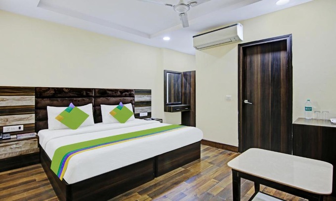 Karol Bagh Hotel | Discover Treebo Trend Singh Continental: Family-Friendly Retreat
