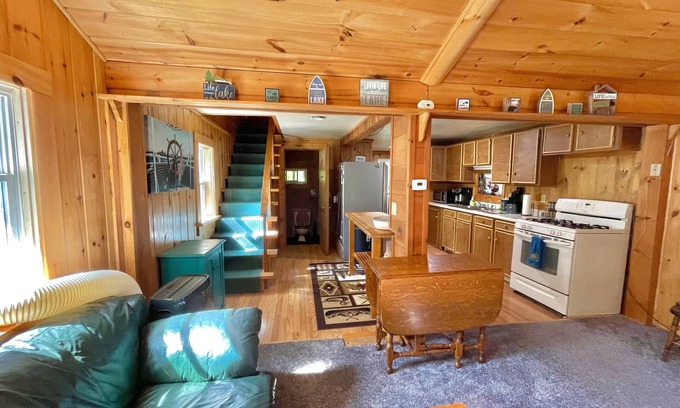 Dedham Cabin | Cozy Treehouse Cabin with Lake Views Near Green Lake