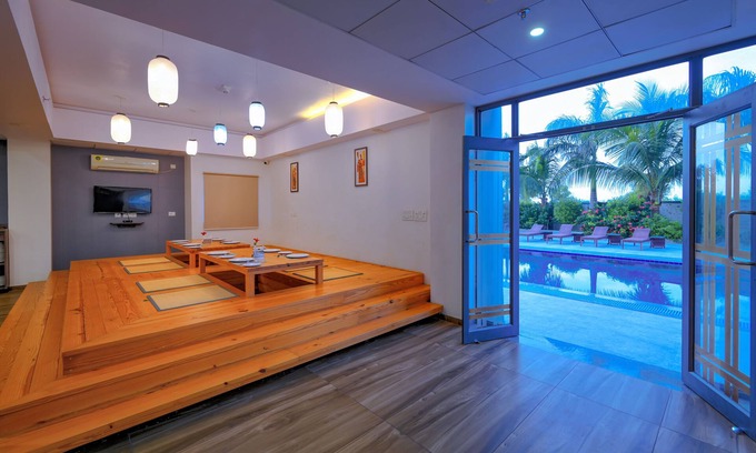 Viramgam Hotel | Relaxing Retreat at TreeHouse Morina with Pool & Dining