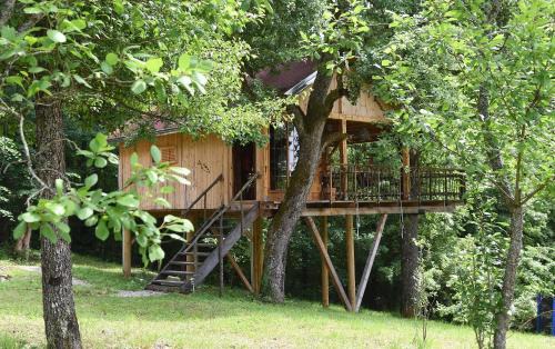 Cvetkovic Cabin | Unforgettable Treehouse Resnice - Mrežnica with Ocean View