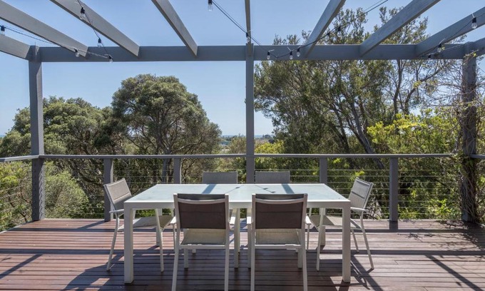 Tootgarook House | Treetop Tides - Scenic Tootgarook Coastal Getaway