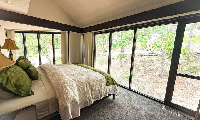 Village of Four Seasons House | Treetop Village55-3Bed/3Bath/Pools/Dock/Pickleball/Fitness Center-6-8PP-Four Seasons Area