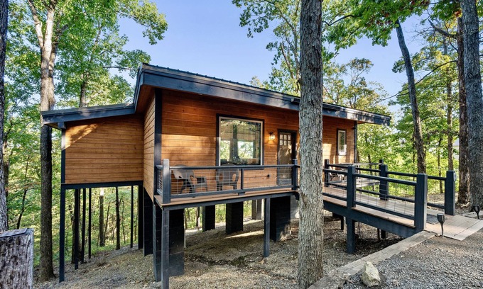 Hochatown Cabin | Romantic Couples Cabin with Treetop Views and Spa Amenities