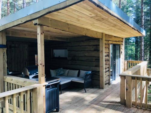 Munlochy Other | Treetops at Wildwoodz Off grid treehouse No electricity