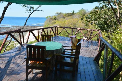 San Juanillo Bed & Breakfast | Oceanfront Stays at Treetops B & B Inn - Rated 9/10
