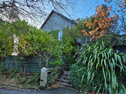 Looe House | Ideal Self-Contained Room Near Looe, Rated 10/10 by Guests