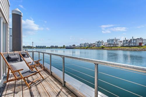 Olpenitz House | Oceanfront Bliss at Treibholz: Rooftop Terrace & Sauna