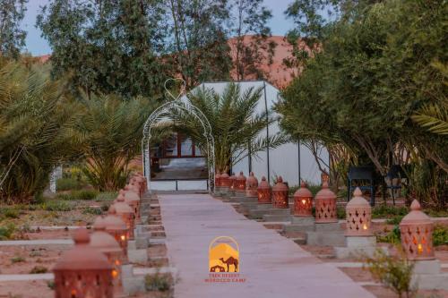 Taouz Hotel | Discover Camp Erg Znaigui: 5-Star Family-Friendly Retreat