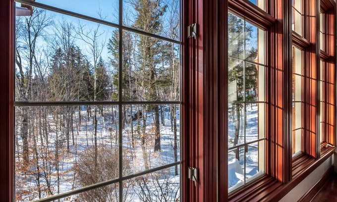 Mont-Tremblant Apartment | Exquisite Panache 638: Pet-Friendly Oceanfront Retreat