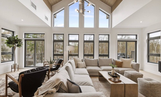 Mont-Tremblant Condo | Experience Mountain Majesty at Verbier 12-203 Hotel