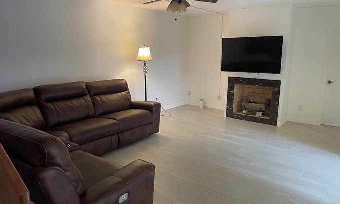 Brown House | Tremendous private/quiet townhome in New Smyrna Beach a block from the beach.