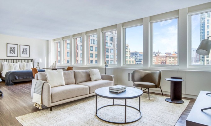 Prudential - St. Botolph Apartment | Trendy Back Bay Studio with Gym & Kitchen near Copley