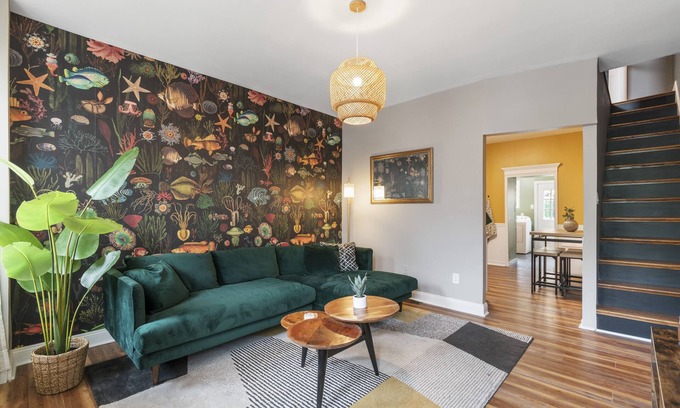 Olde Richmond House | Modern Home in Trendy Fishtown with Pool & Spa