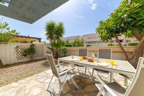 Retamar Apartment | Stylish Toyo Golf Homes with Pool & Family-Friendly Amenities