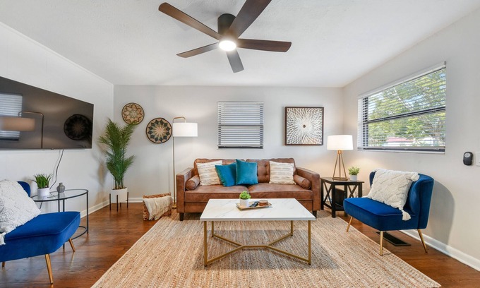 Lakeshore South House | Trendy Jax Home with Ocean View, Steps from Downtown