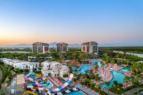 Lara Hotel | Trendy Lara: 5-Star Hotel with Oceanfront Spa & Pool