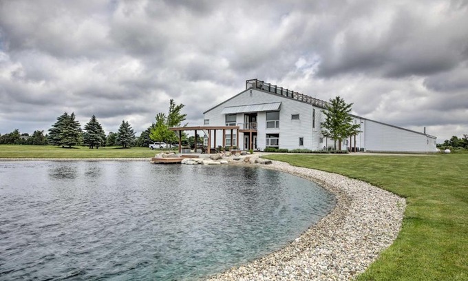 Saint Marys Allen County Apartment | Chic New Haven Studio Near Fort Wayne - Family Friendly!