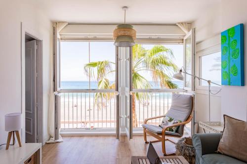 Almeria Apartment | Oceanfront TrendyHomes Zapillo Beach - Family-Friendly Retreat