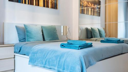 Sector 4 Apartment | Stylish Tres Chic Double Apartment - 4-Star Stay Awaits