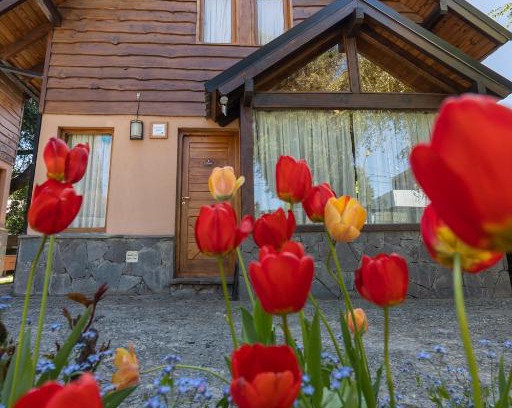San Carlos de Bariloche Cabin | Exceptional Family Retreat at Tres Deseos - Rated 9.7/10