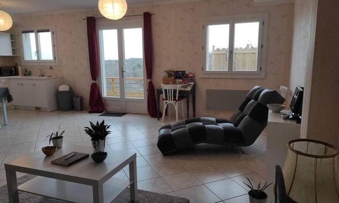 Cahors House | Oceanfront Trespouz'en: Guest Rated 9.2/10 & Family Friendly