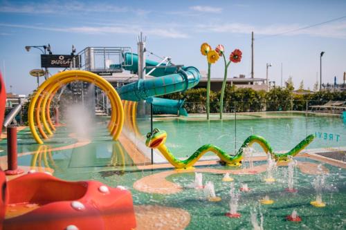 Cattolica Hotel | Family-Friendly Hotel Trevi - Cattolica with Ocean Views