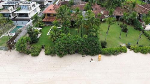 Maresias House | Relax at TrevizZo Maresias - Oceanfront & Pet Friendly